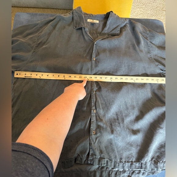 Tommy Bahama Men’s Shirt Size XXL Black Button Up Short Sleeve 100% Silk Summer - Picture 8 of 10